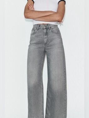 ZARA. High-Waist Wide Leg Jeans - Gray size US 12